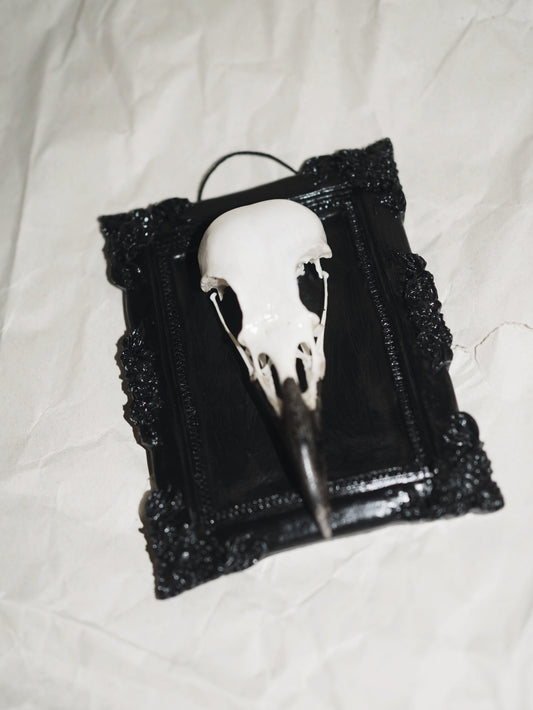 Baroque frame "RAVEN"